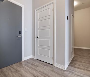 For Lease - 3265 Carding Mill Trail Unit# 101, Oakville, Ontario - Photo 2