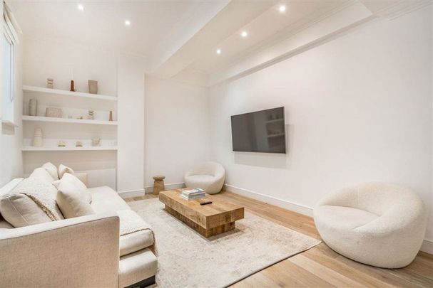 Eastcastle Street, Fitzrovia & Covent Garden, W1T - Photo 1