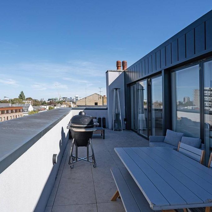 3 bedroom flat to rent - Photo 1
