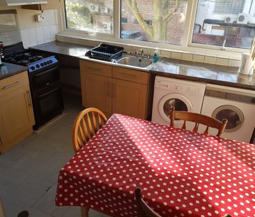 Room in a Shared House, Camden Road, NW1 - Photo 5