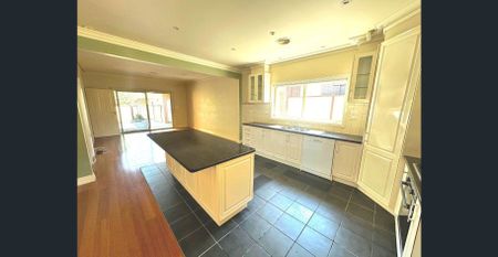 YOUR FAIRFIELD CHRISTMAS HAS COME EARLY - Photo 4