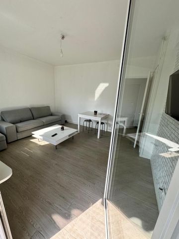 3-room furnished apartment in Eaux-Vives. - Photo 5