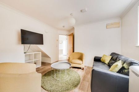 6 bedroom house to rent - Photo 3