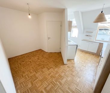 Helle 2-Zimmer-Wohnung mit großzügigem Wohnbereich nahe Augarten! - Foto 1
