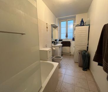 Location Appartement 3 pièces 64m² ST DONAT SUR L HERBASSE 26260 - Photo 5