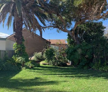 Comfortable & Cosy Two Bedroom Home - Photo 4