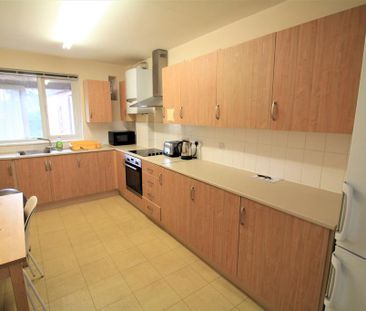 1 bedroom semi-detached house to rent - Photo 5