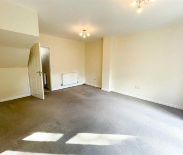 3 bedroom terraced house to rent - Photo 3