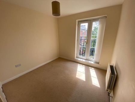 2 bedroom apartment to rent - Photo 4