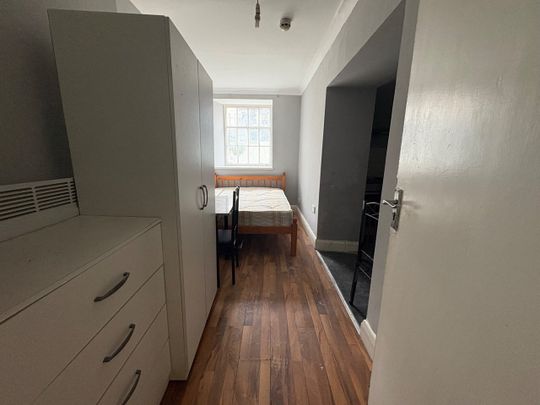 Studio Flat, Bruce Grove, N17 - Photo 1