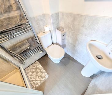 Room in a Shared House, Leaning Row, NG7 - Photo 6