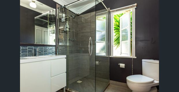 Beautifully presented Queenslander for Lease - Photo 1