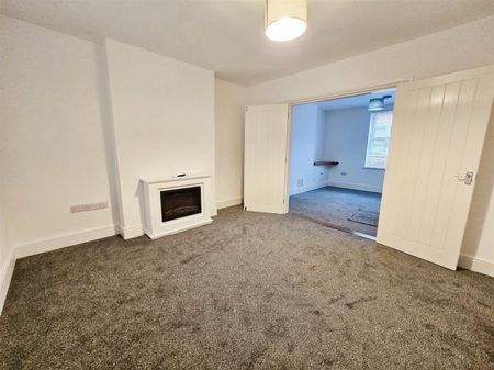 1 Bedroom Flat to Rent in 26A Montague Street, Rushden, Northants, NN10 - Photo 4