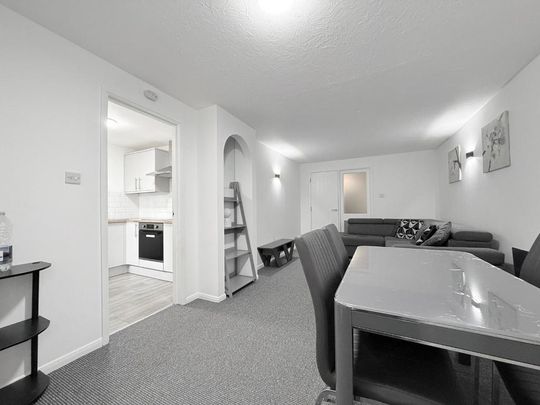 2 bedroom apartment to rent - Photo 1