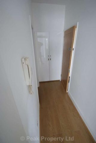 Pall Mall, Leigh On Sea, SS9 - Photo 2