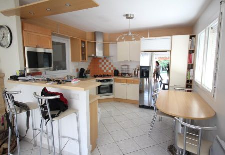 Villa T4 à JARRIE - Photo 3