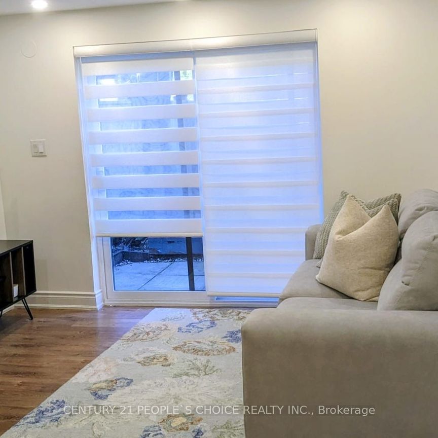 116 Royal Palm Drive W - Photo 1