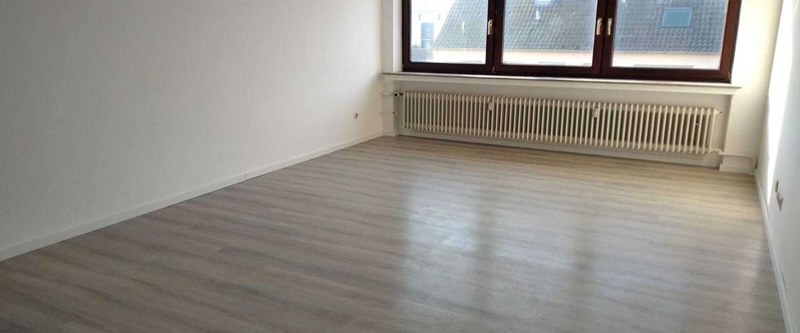 Frisch sanierte und renovierte Dreizimmerwohnung zum Wohlfühlen! - Foto 1