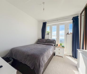 Seacrest View, Hastings, TN34 2FA - Photo 3