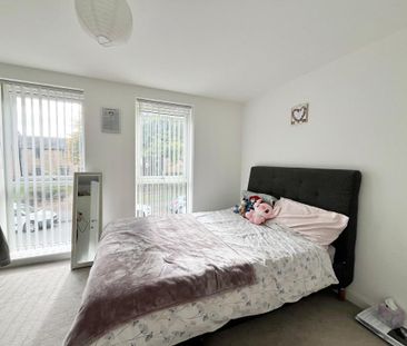 1 bedroom in a house share to rent - Photo 3