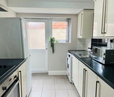 St Stephens Road Flat 1, PRESTON, Lancashire PR1 6NU - Photo 4