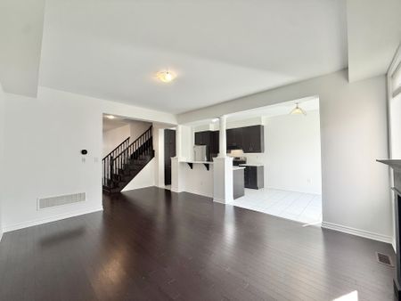 For Lease - 18 Kilmarnock Crescent Unit# Main, Whitby, Ontario - Photo 5