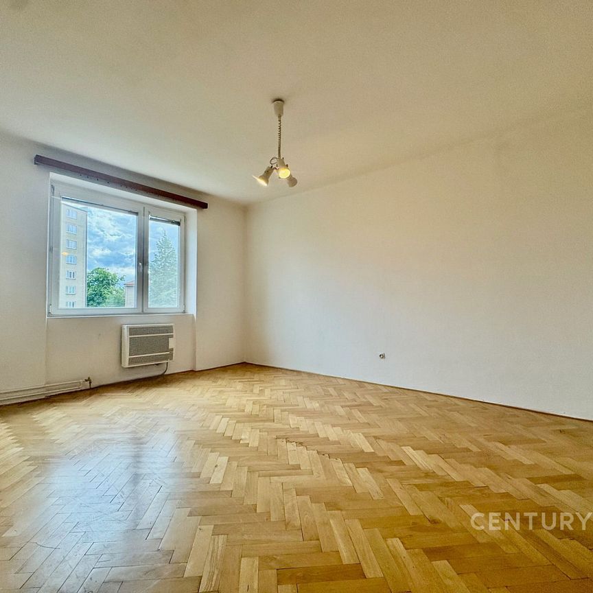 Pronájem bytu 1+1 44 m² - Photo 1