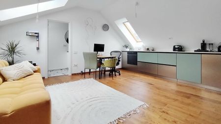 Central - Strada Lunga - Fotografie 2