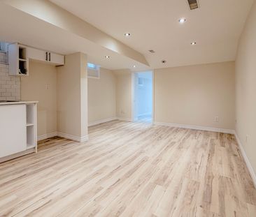 For Lease - 403 Winona Drive Unit# Lower, Toronto, Ontario - Photo 5