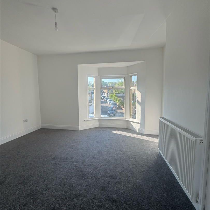 3 bed terraced house to rent in Church Street, Padiham, BB12 - Photo 1