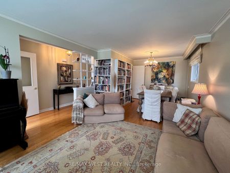 For Lease - 382 Maple Leaf Drive Unit# Main Flr, Toronto, Ontario - Photo 2