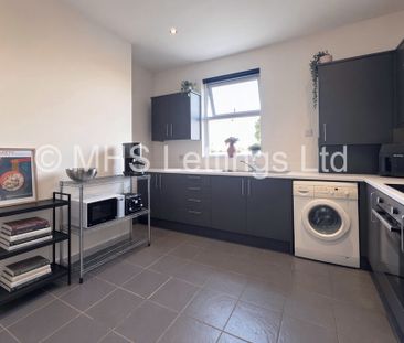 1 Bedroom Mid Terraced House for rent in Beech Avenue - Photo 5