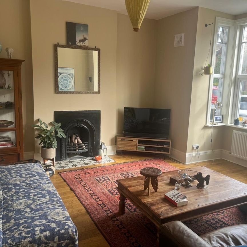 Room in a Shared House, Palmerston Crescent, N13 - Photo 1