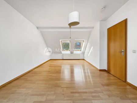 Maisonette-Wohnung mit drei Schlafzimmern und zwei Terrassen (BEFRISTET max. 5 Jahre) - Photo 3