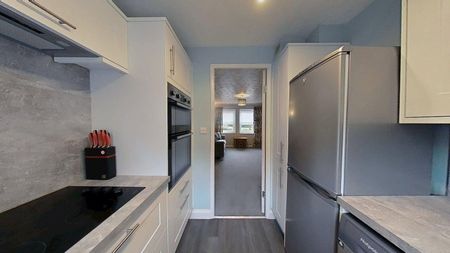 2 bedroom apartment to rent - Photo 3