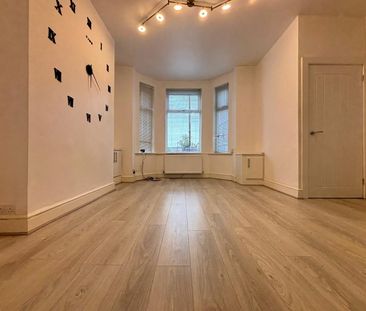 3 Bed Terraced House, Taylors Road, M32 - Photo 3