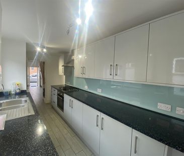 Price Street, Birkenhead - Photo 3