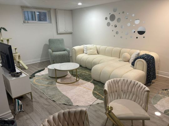 For Lease - 134 Oxford Street Unit# LOWER UNIT, Richmond Hill, Ontario - Photo 1