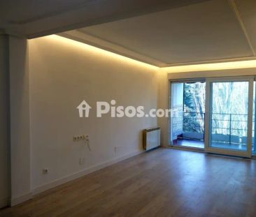 Piso en alquiler en Calle de la Playa Samil - Photo 1
