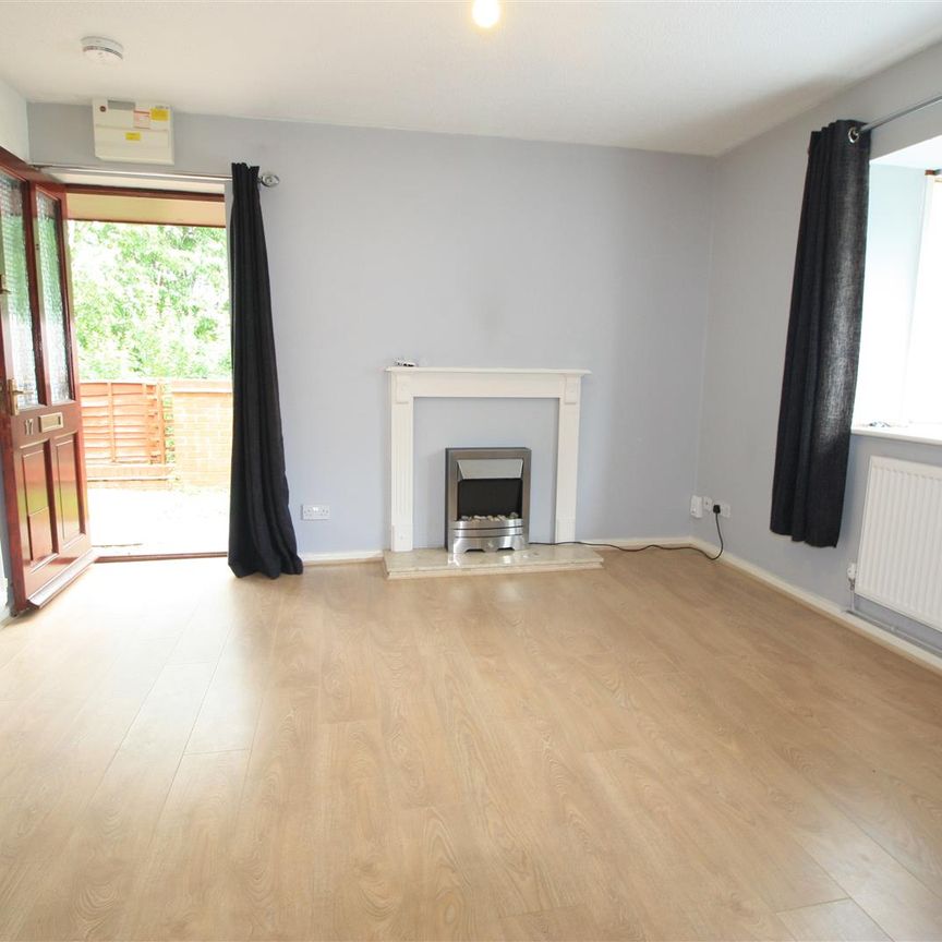 Ashmores Close, Redditch - Photo 1