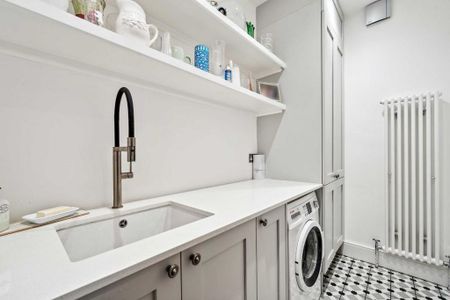 4 bedroom terraced house to rent - Photo 5