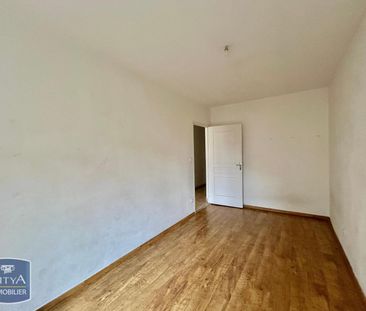 Location Appartement 4 pièces 80m² ST ETIENNE 42000 - Photo 4
