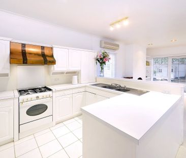 Thinking of selling? Contact our agent - Photo 2