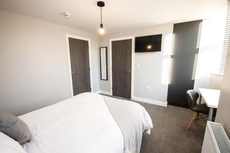 3 bedroom apartment to rent - Photo 3