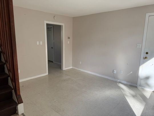 For Lease - 86 Brock Street Unit# 3, Oshawa, Ontario - Photo 1