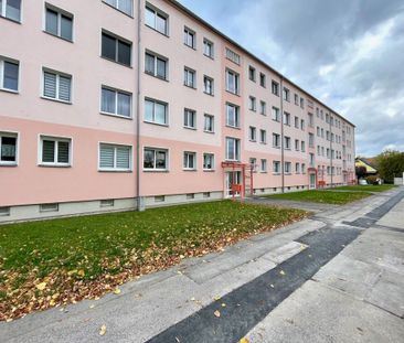 TOP sanierte 3 - Zimmer Wohnung mit Balkon und Einbauküche - Photo 1