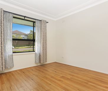 4 Thorne Avenue, Pendle Hill NSW 2145 - House For Rent | Domain - Photo 6