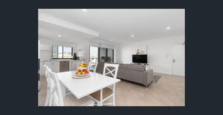 Live the Ultimate Beach Lifestyle - Photo 2