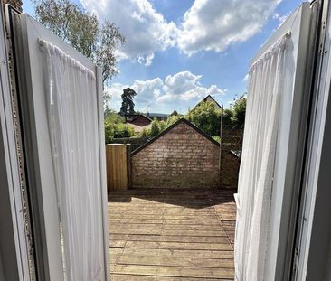 3 bedroom maisonette to rent - Photo 1