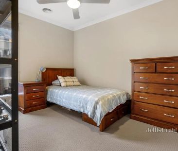 “Unquestionable Quality, Perfect Presentation and a Prestige Position” - Photo 3